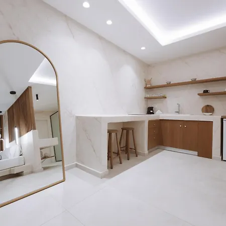 Pnoe Luxury