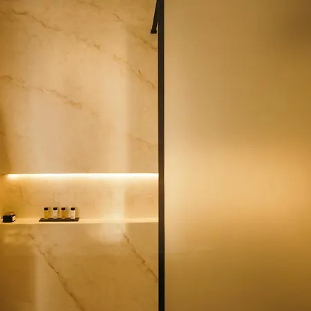 Hotel Pnoe Luxury