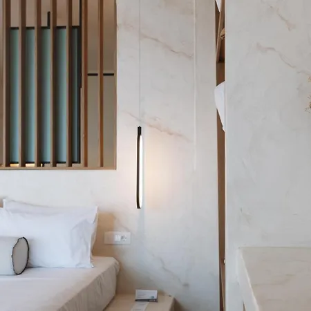 Hotel Pnoe Luxury