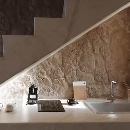 Hotell Pnoe Luxury Fira (Santorini)