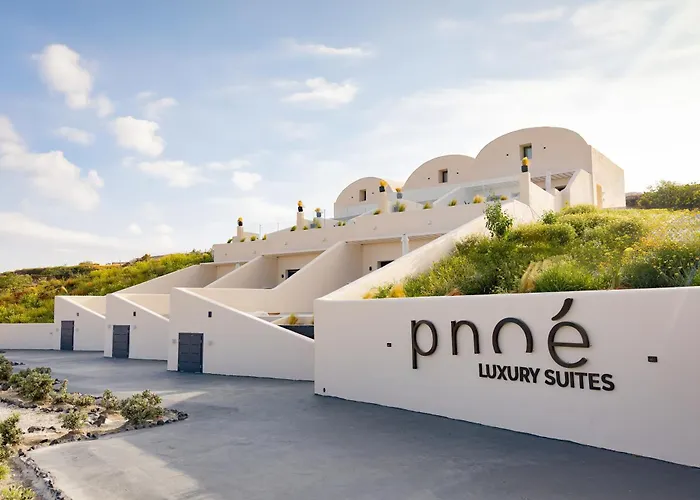Pnoe Luxury * Φηρά